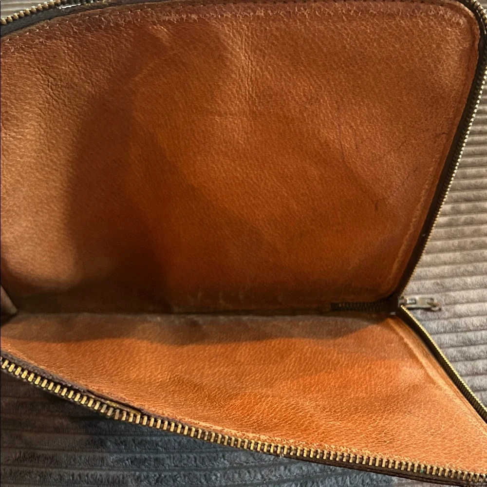 Vintage Louis Vuitton Monogram Canvas Poche Documents Portfolio Case